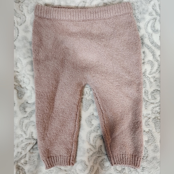 Old Navy Infant Matching Sweater set size 3-6 months - Picture 8 of 8